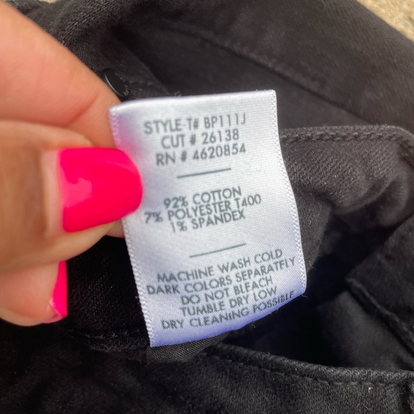 Just Black Denim with fringe hem Size: 27 - Picture 7 of 7